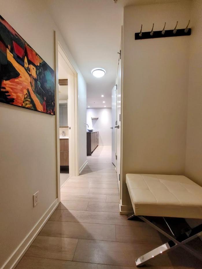 Your Perfect Escape - Modern Landmark Condo In Downtown Calgary - Free Parking- Premium Location 外观 照片